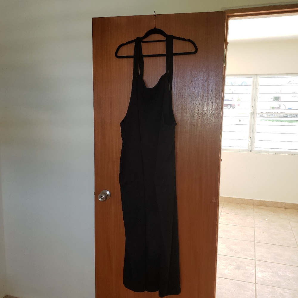 Black knit dress